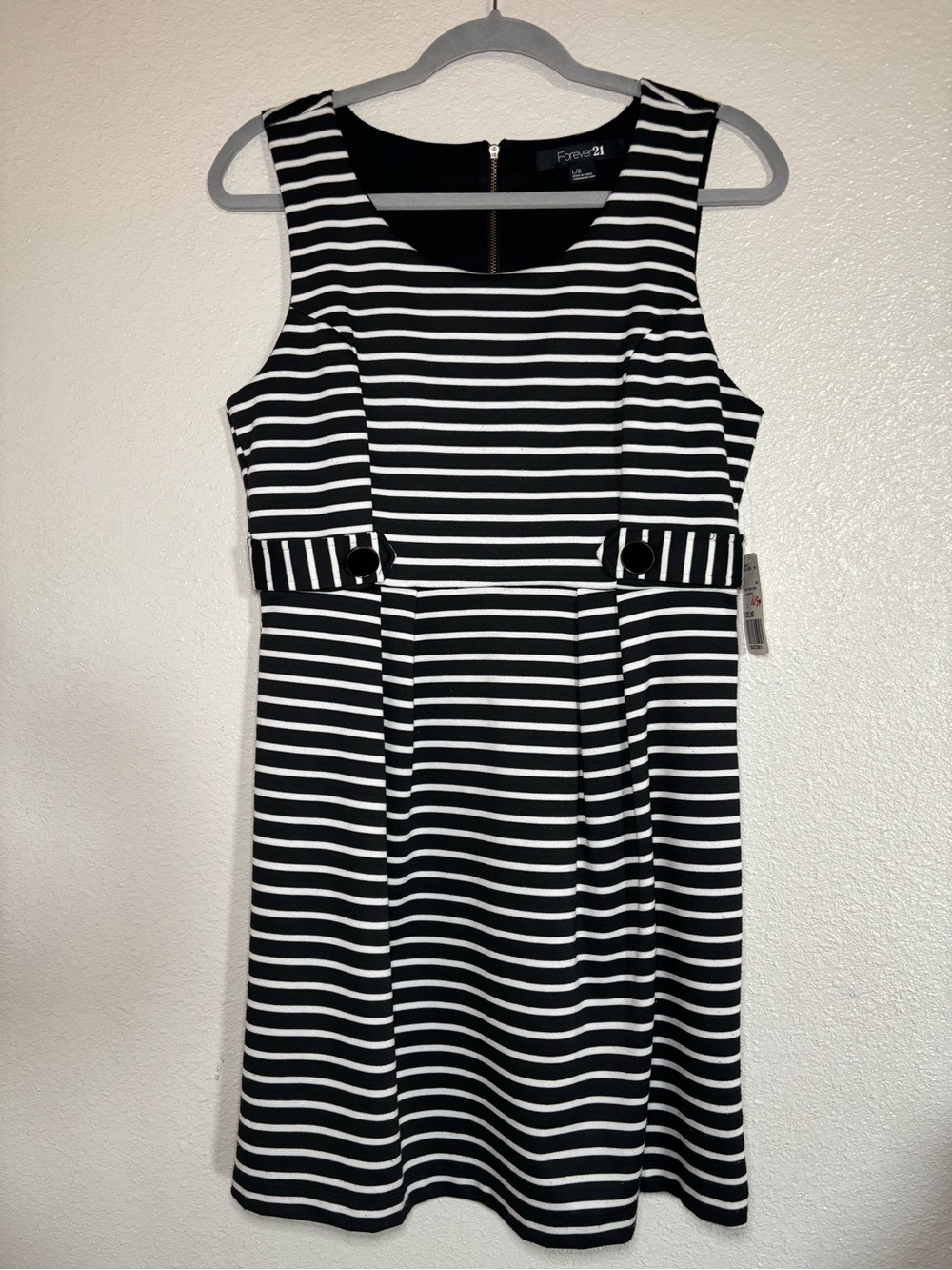 NWT Forever 21 Women L Black/White Sleeveless Striped Stretch Zip Dress